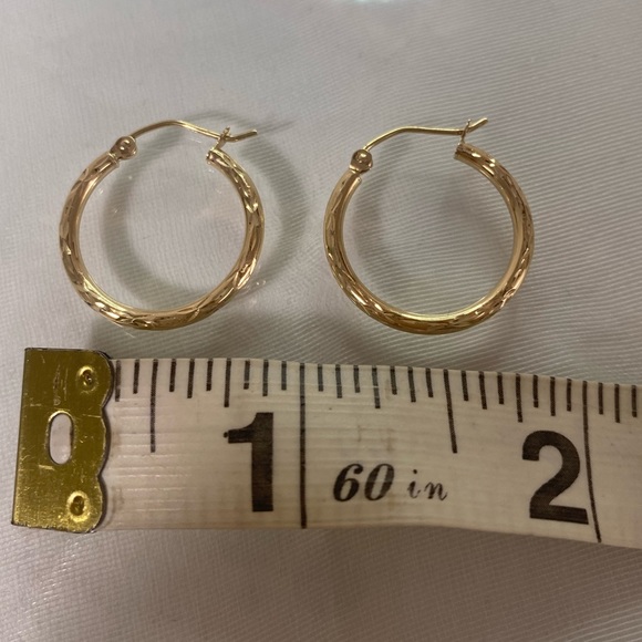14K YELLOW GOLD etched hoop earrings REAL GOLD - Picture 10 of 14
